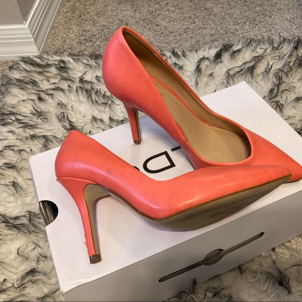 Aldo classic Heels